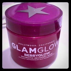 Glam glow berry glow mask BN!!!